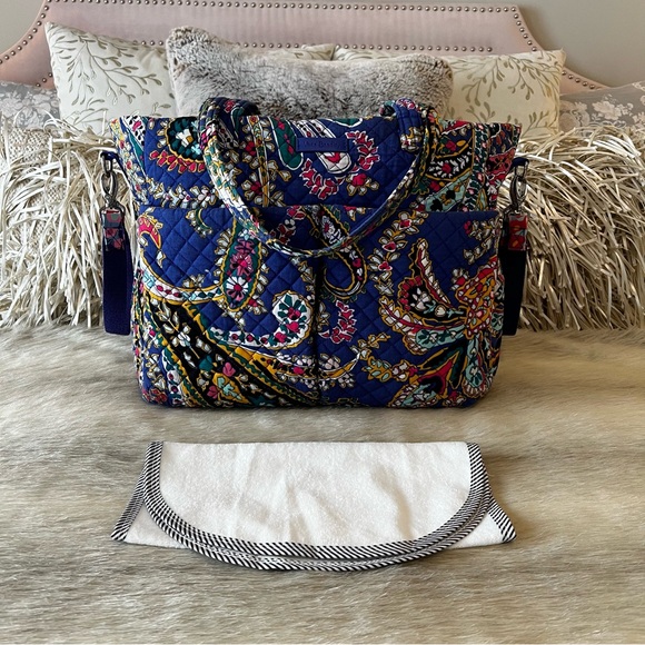 Vera Bradley Multicolor Paisley Quilted Baby Bag - Picture 1 of 16